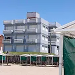 Departamento Villa Gesell Centro Sobre Playa y 114 Vista al Mar