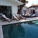La Curva Casa De Playa