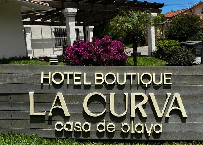 La Curva Casa De Playa