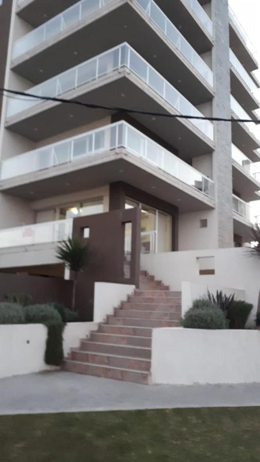 Avenida 1 Apartamento *