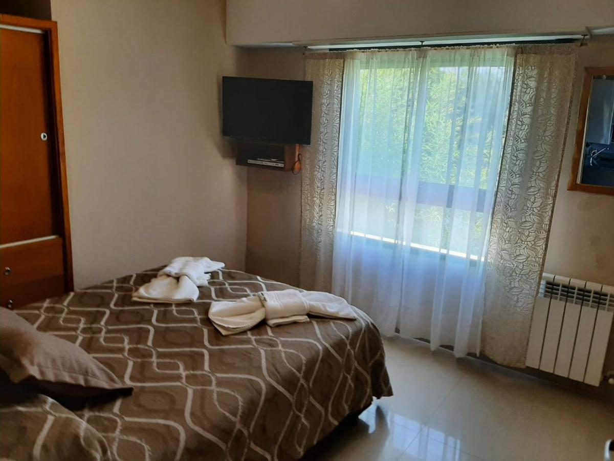 Edificio Leopardo Gesell Apartamento