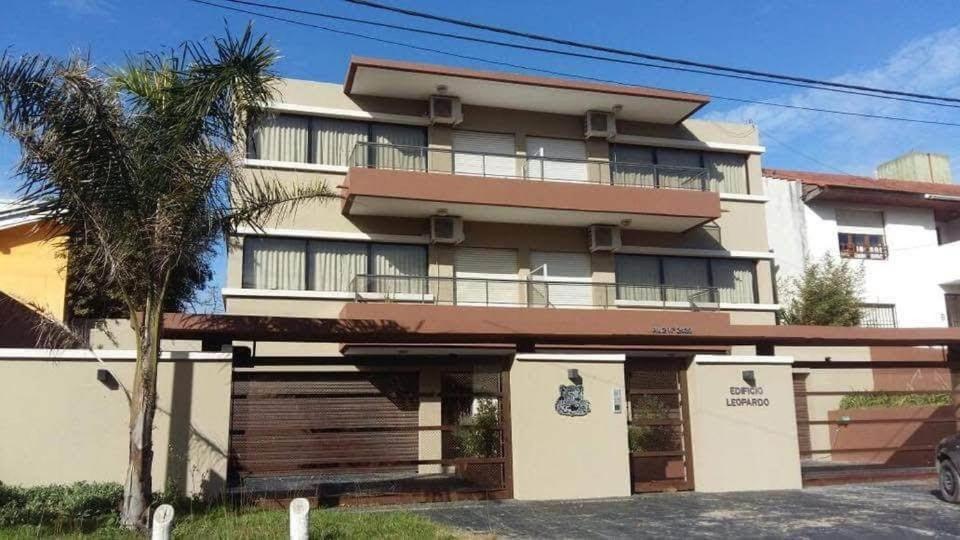 Apartamento Edificio Leopardo Gesell
