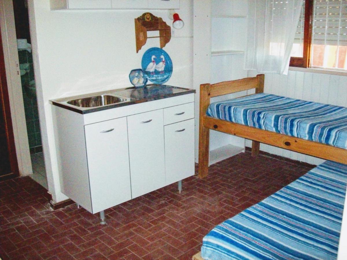 Edificio Astrid Habitación en casa particular Villa Gesell
