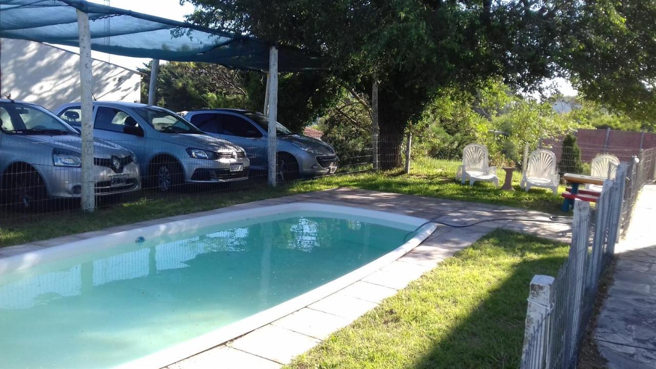 Edificio Astrid Habitación en casa particular Villa Gesell