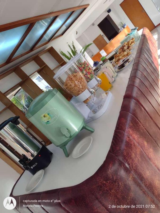 Reviens Hotel