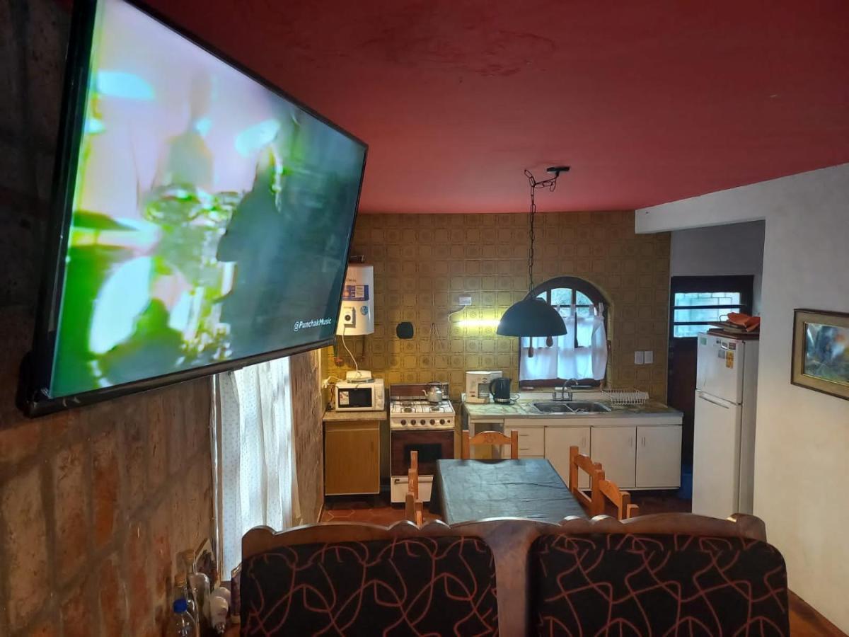 Casa Alpina Espaciosa A 2 Cuadras Del Centro De Gesell Y A 5 De La Playa
