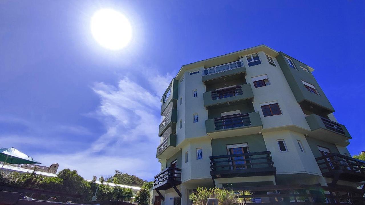 Apart Octogono Condominio