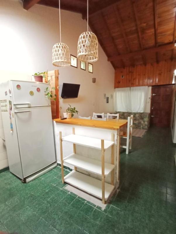 Casa 5 Personas A 3 Cuadras Del Mar * Villa Gesell