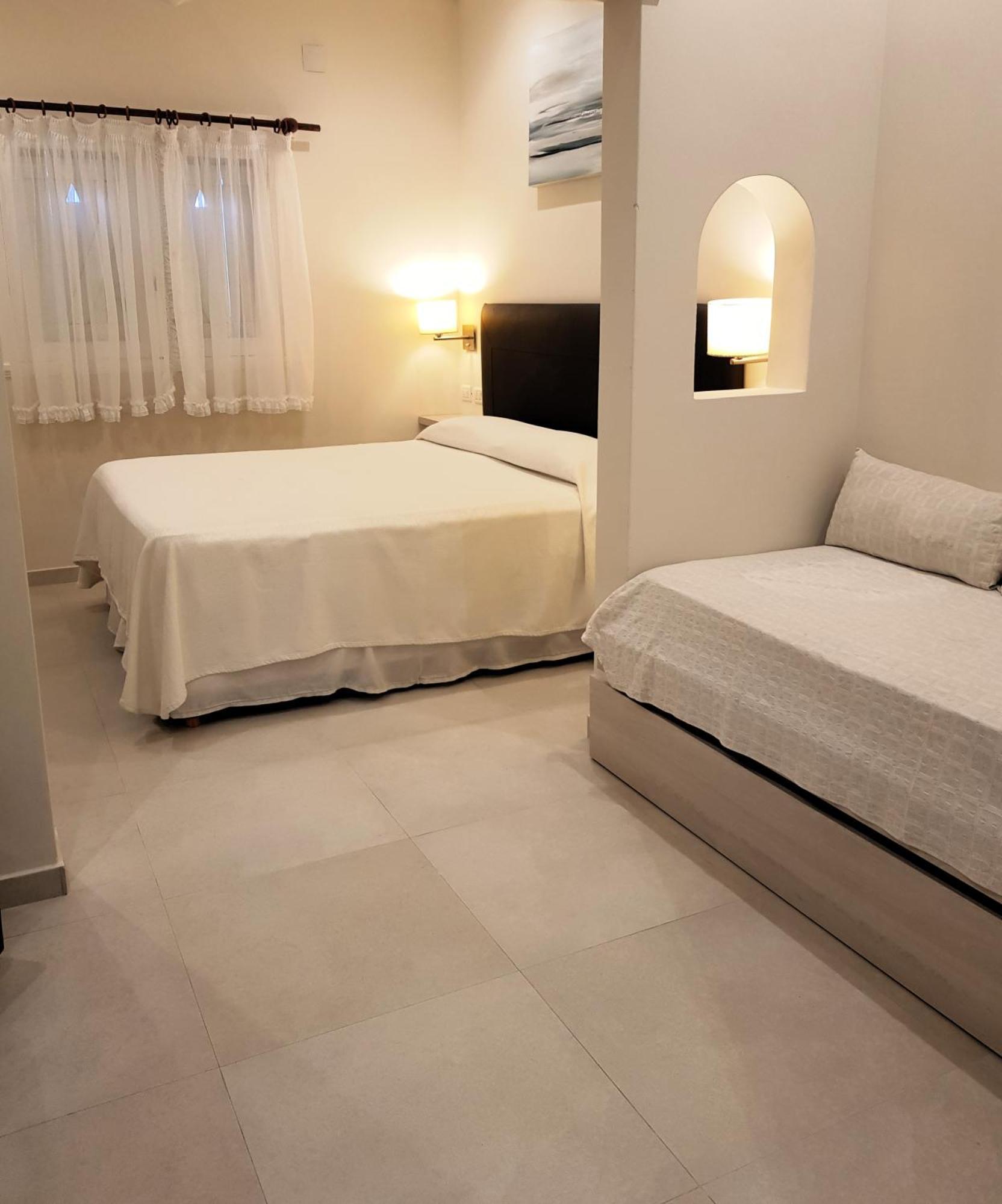 Tejas Rojas Hotel 4*