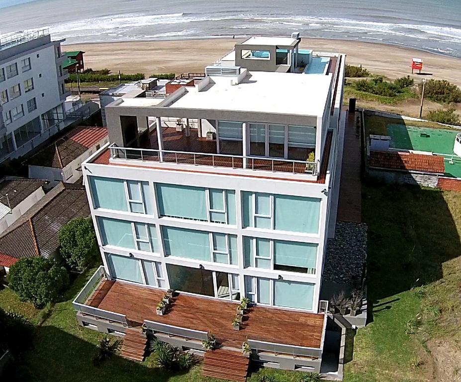 Eighteen Apartment