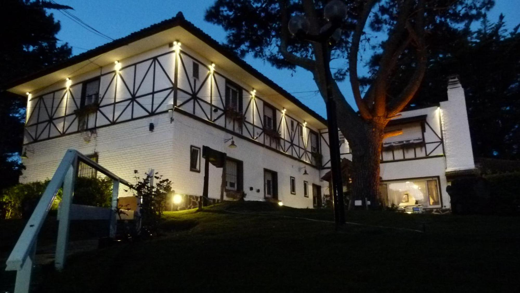 Actinia Inn 3*