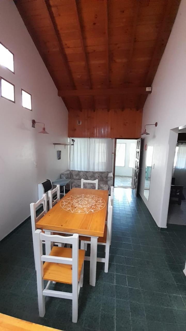Casa 5 Personas A 3 Cuadras Del Mar * Villa Gesell