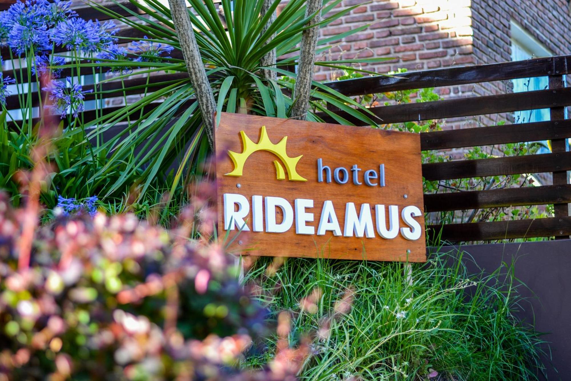 Rideamus 3*