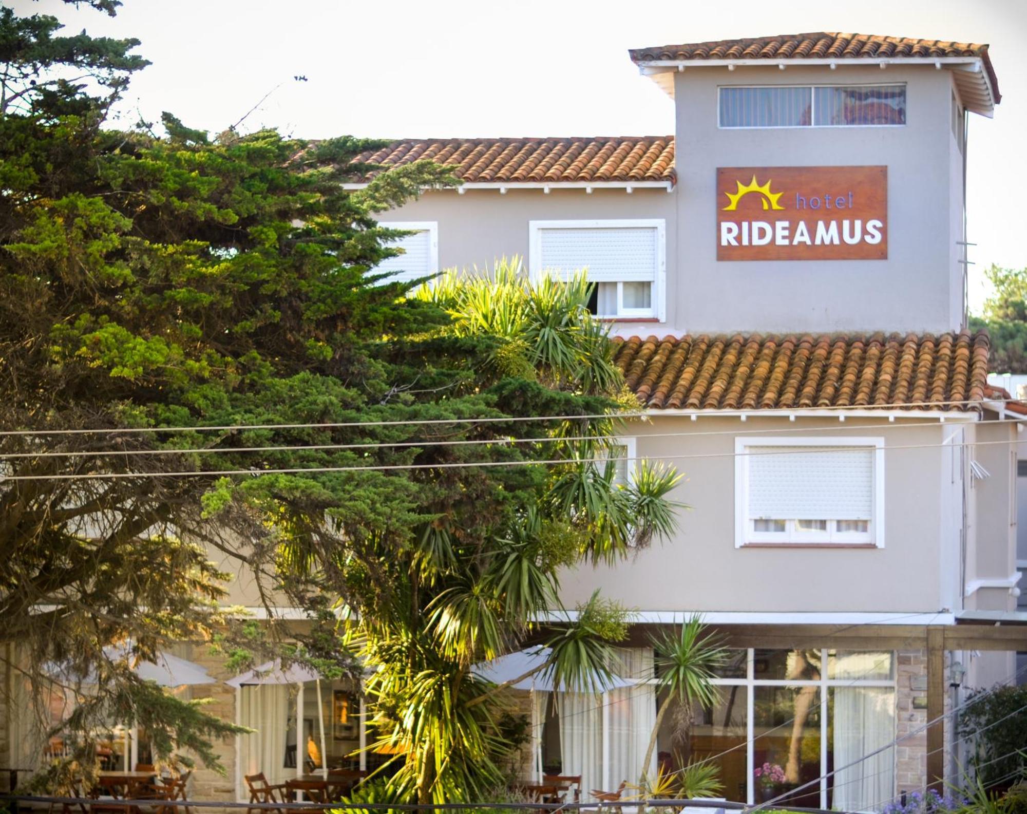 Rideamus Hotel 3*