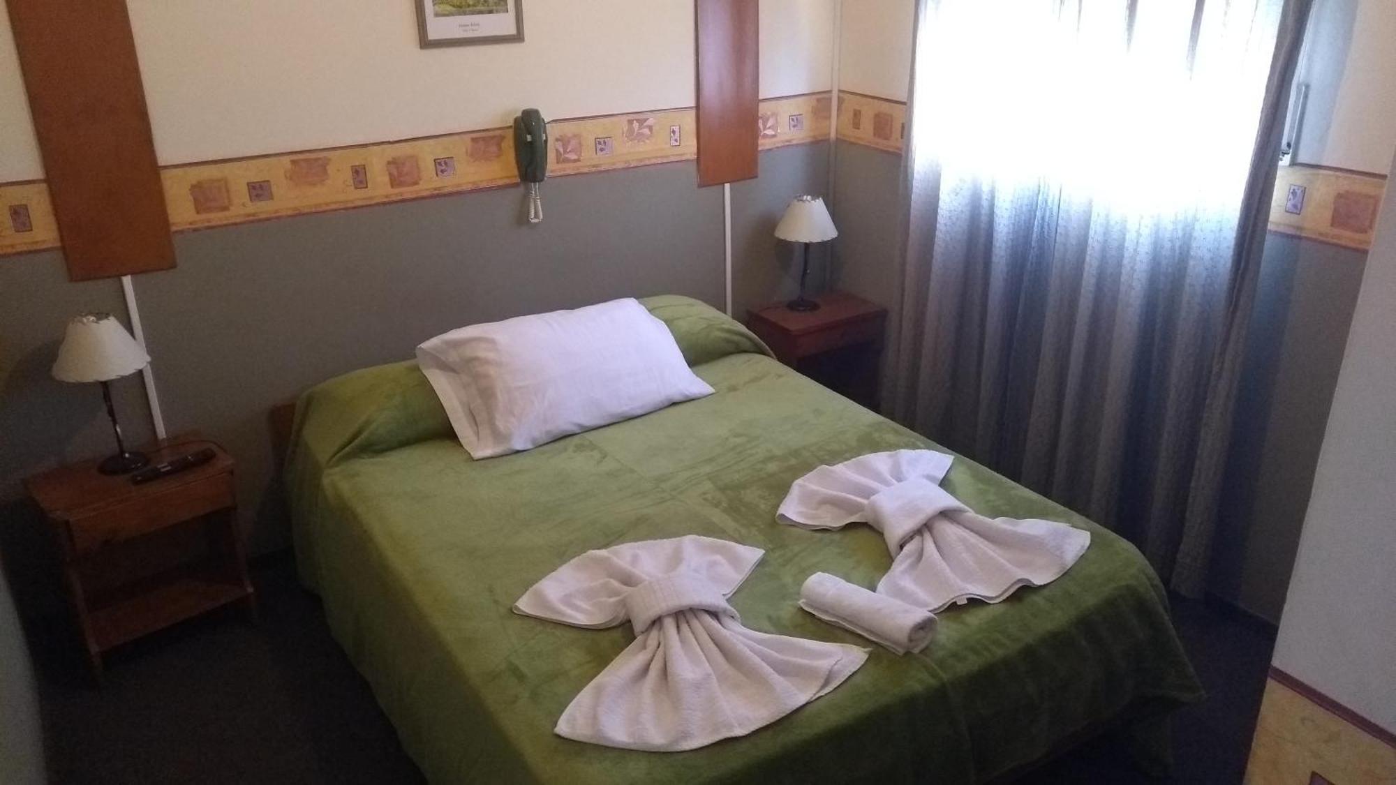 Amigos Inn *