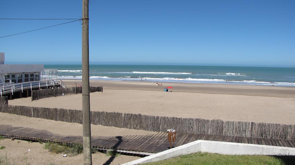 Apartamento Departamento Gesell Centro Sobre Playa Y 114 Vista Al Mar