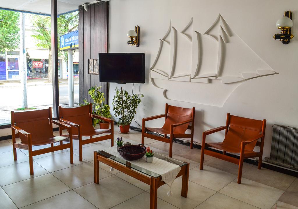El Velero Hotel 3*