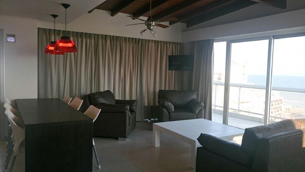 Avenida 1 Apartamento *