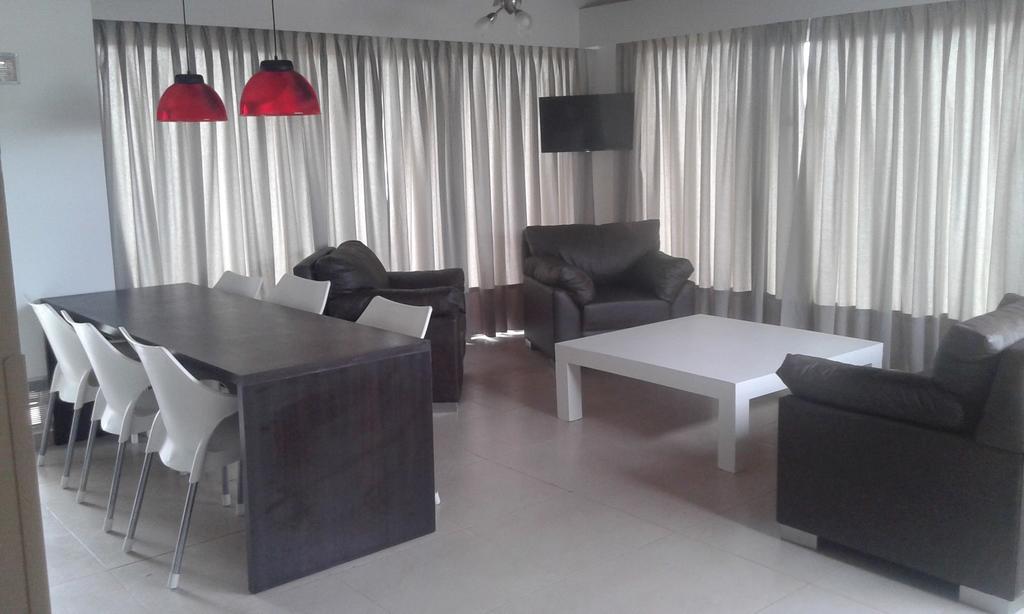 Avenida 1 Apartamento