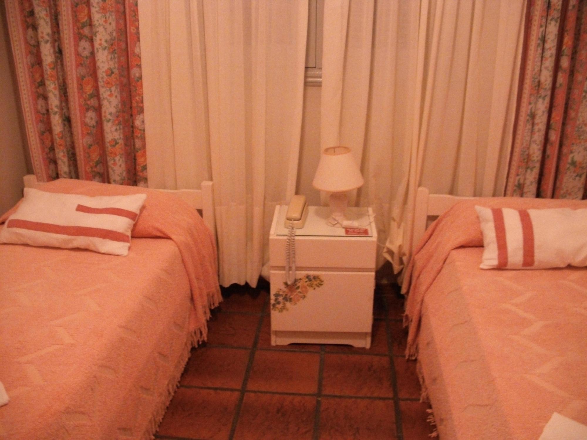 Inn De La