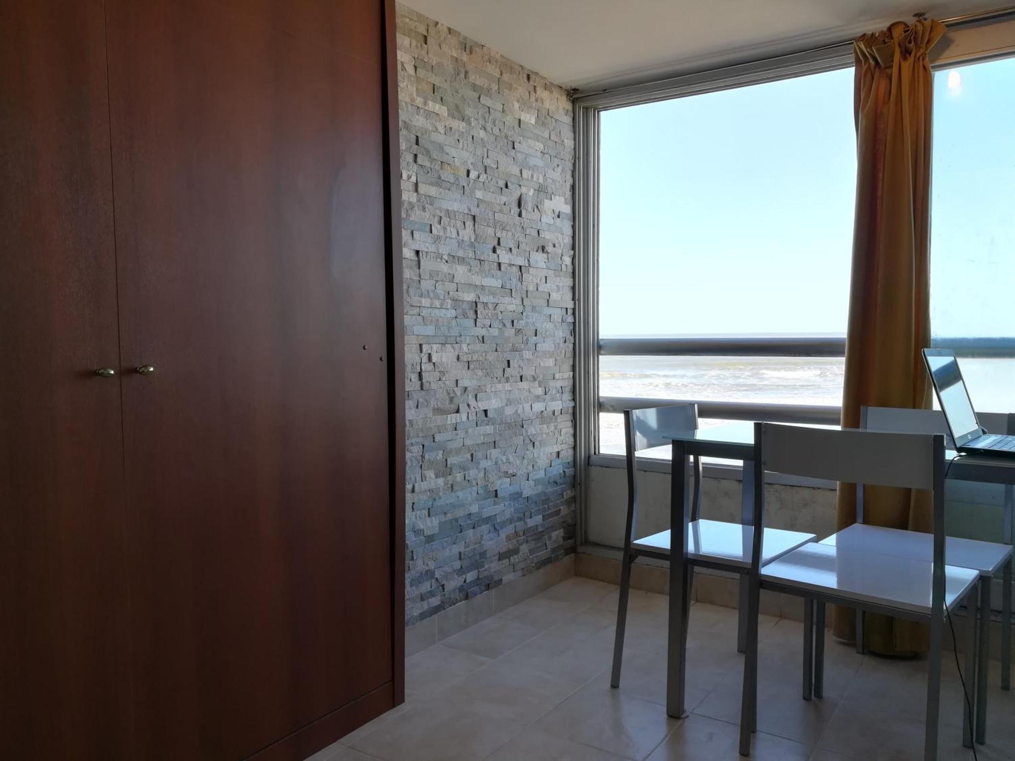 Departamento Gesell Sur Sobre Playa Y 140 Vista Al Mar Apartment