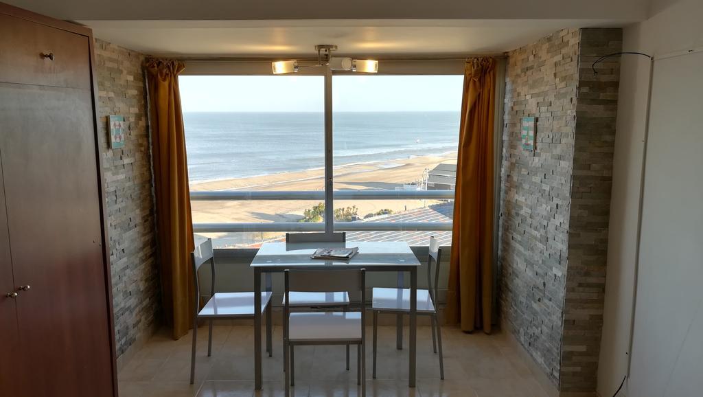 Apartment Departamento Gesell Sur Sobre Playa Y 140 Vista Al Mar