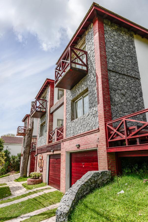 Aparthotel Moremi Gessell *