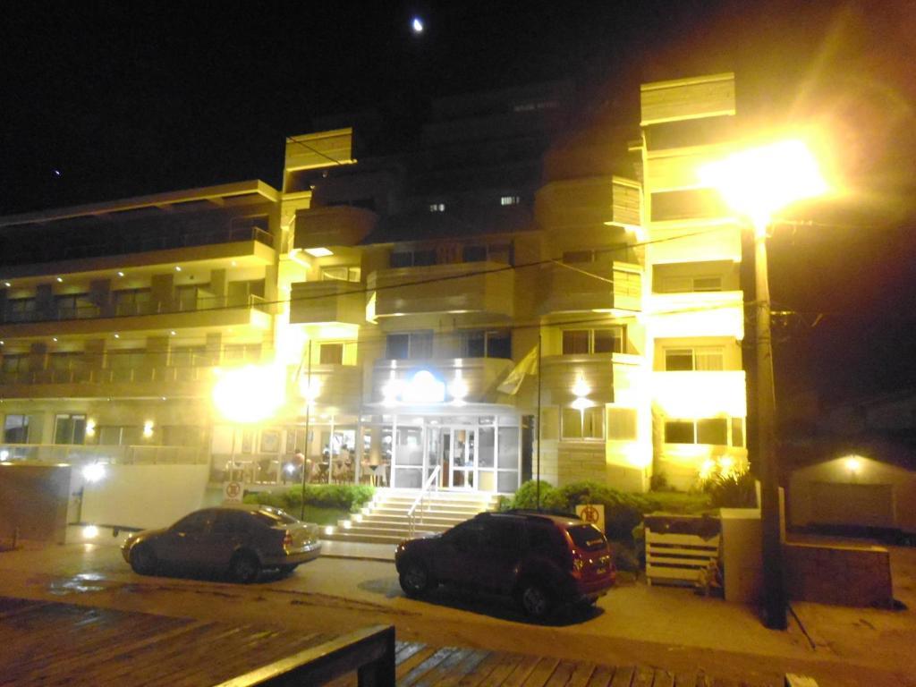 Hotel Gesell & 4*