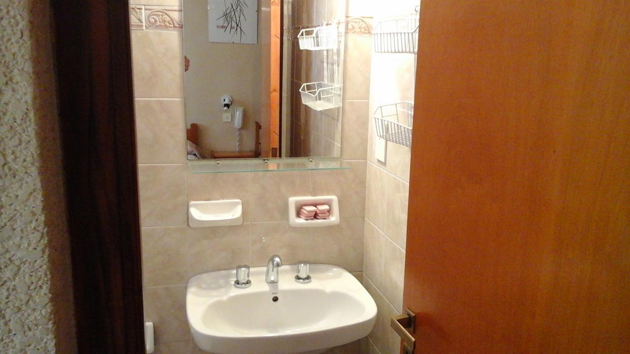 Hotel Mariska Dos Estrellas Superior 2*