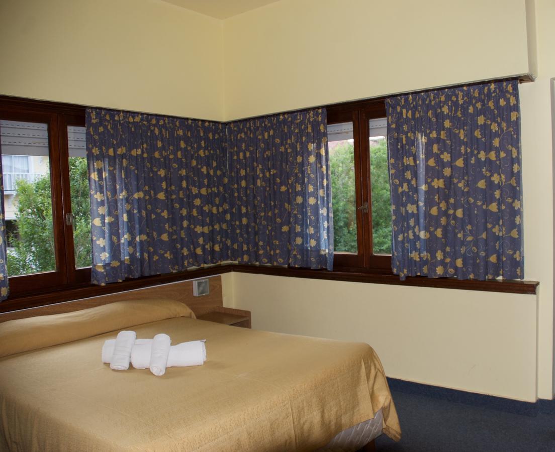 Marina Hotel 2*