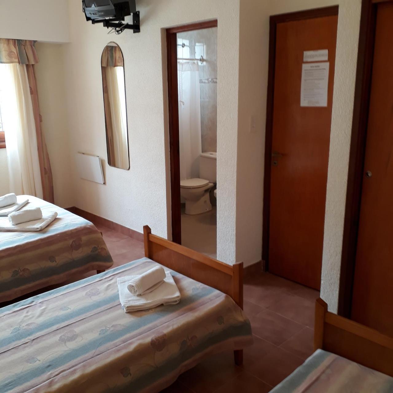 Hotel Mariska Dos Estrellas Superior 2*