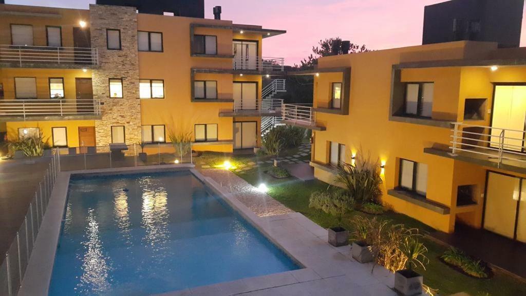Dock Playa Aparthotel *