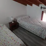 Departamentos Familiares Rosas Rojas
