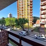 Comodo Departamento A 100 M Del Mar Y Bosque