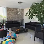 La Mirage