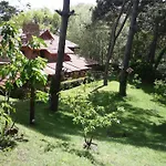 Chalet Familiar Adosado Rosas Rojas