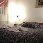 Hotel Demi