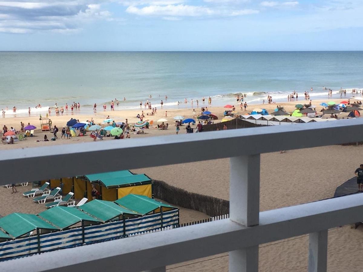 Triplex Frente Al Mar Balcon Gesell * Villa Gesell