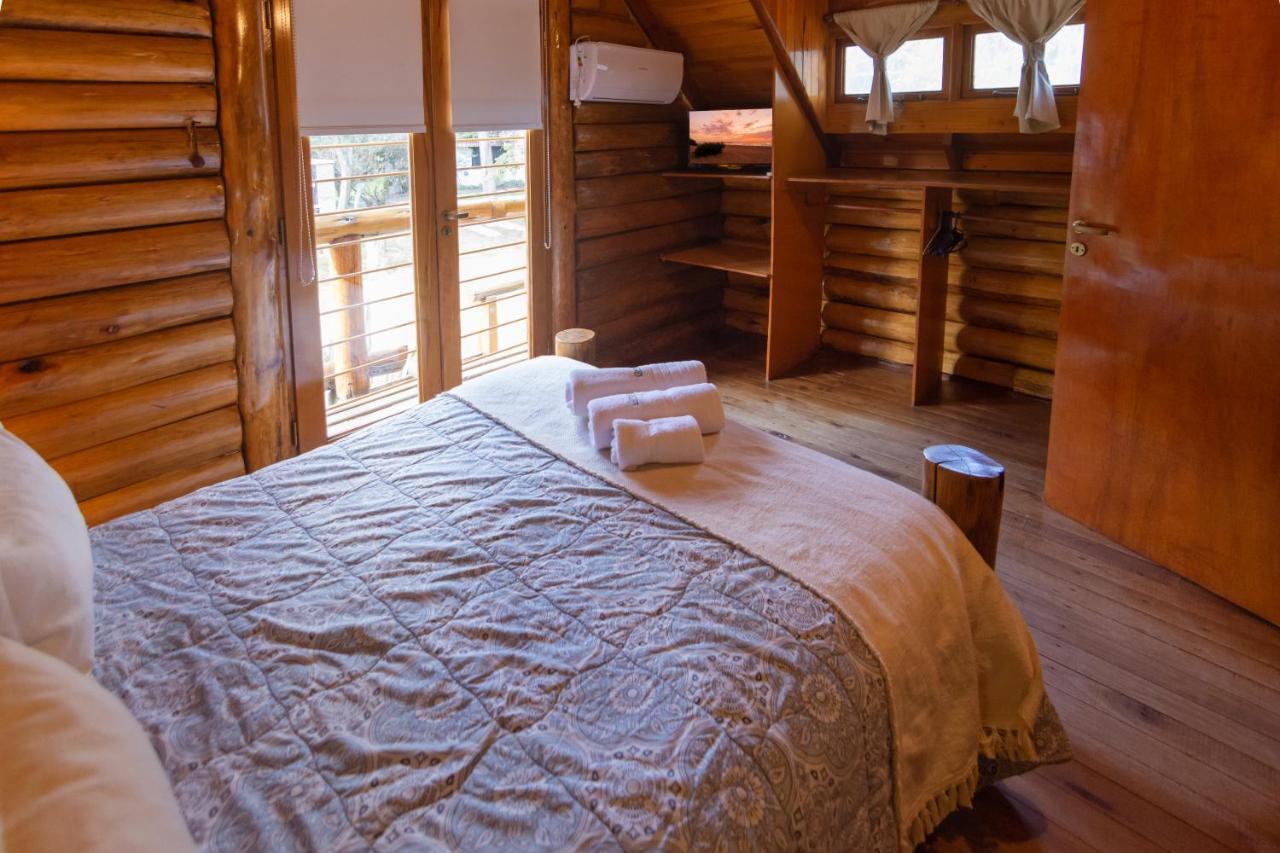 Cumelen Lodge *