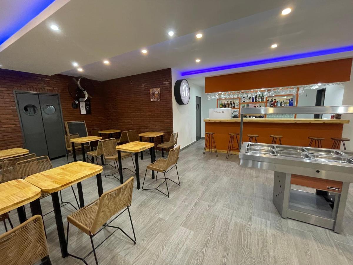 Hotel Aguila Blanca