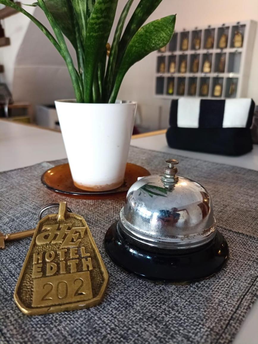 Hotel Edith
