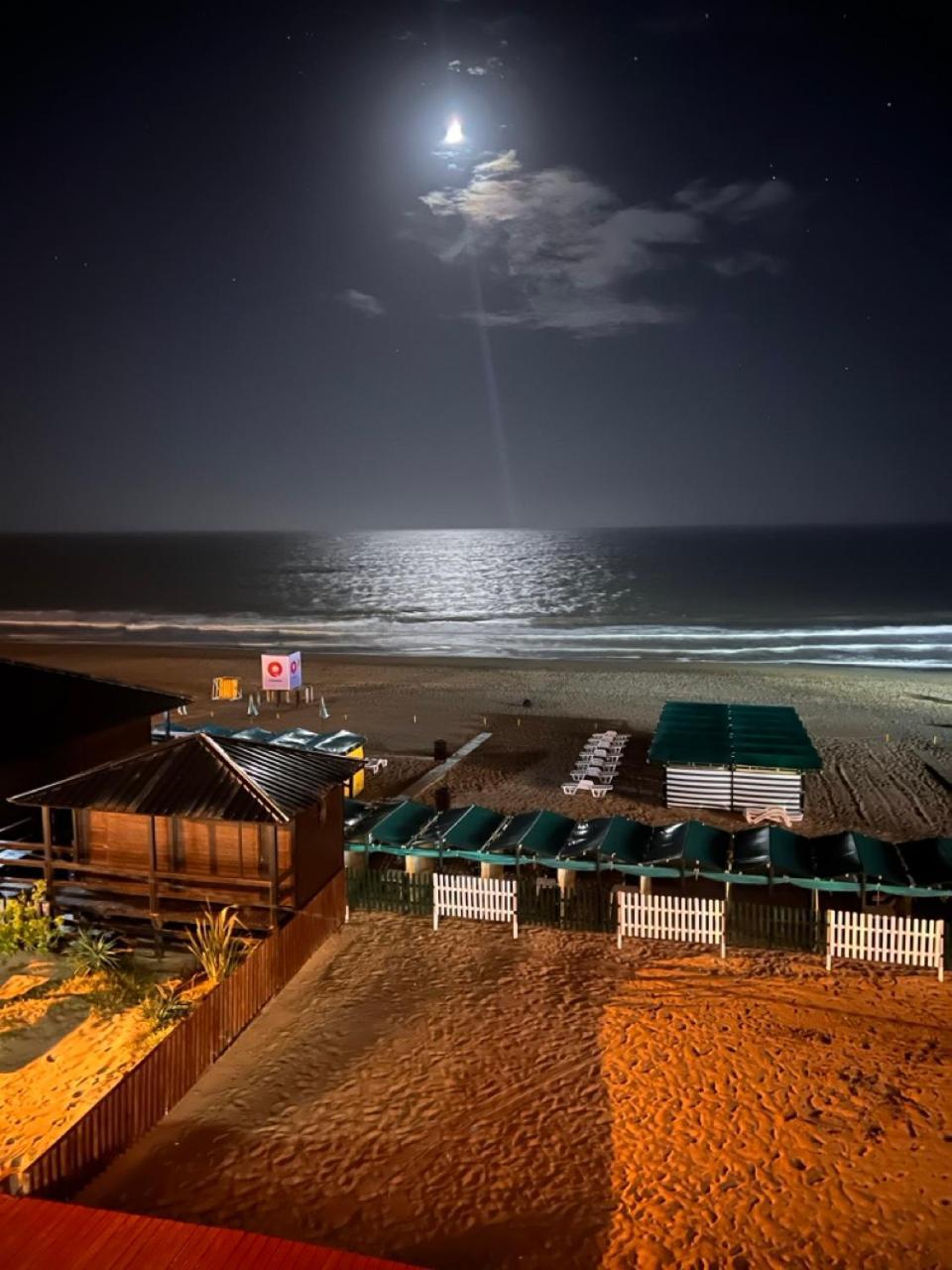 Apartamento Triplex Frente Al Mar Balcon Gesell Villa Gesell