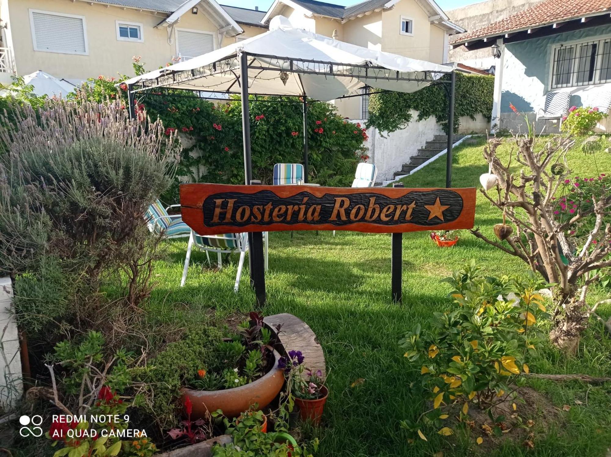 Hotel Robert *