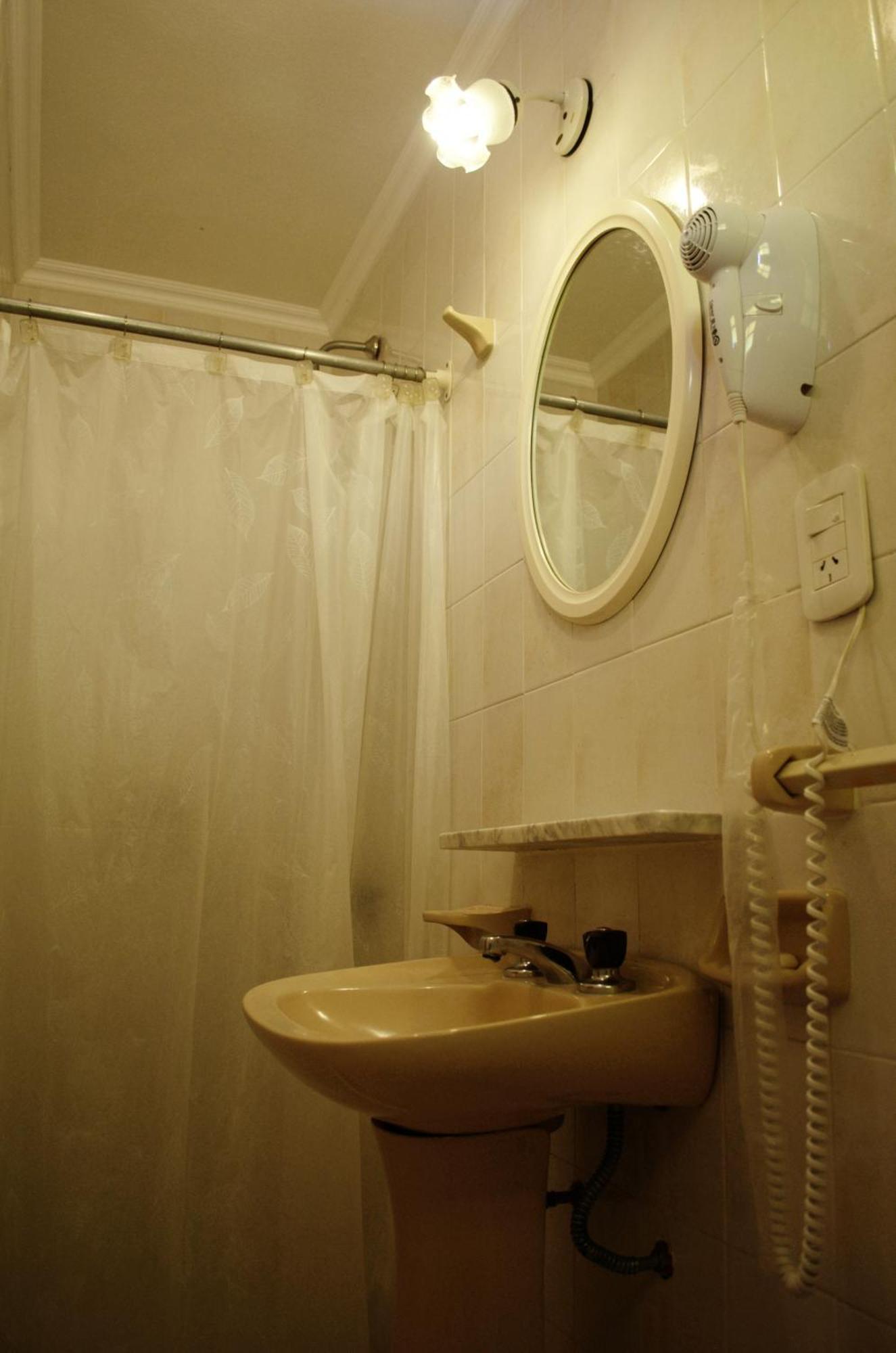 Hotel Robert *