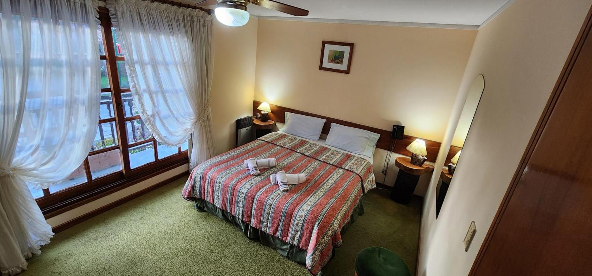 Helen Del Mar Hotel
