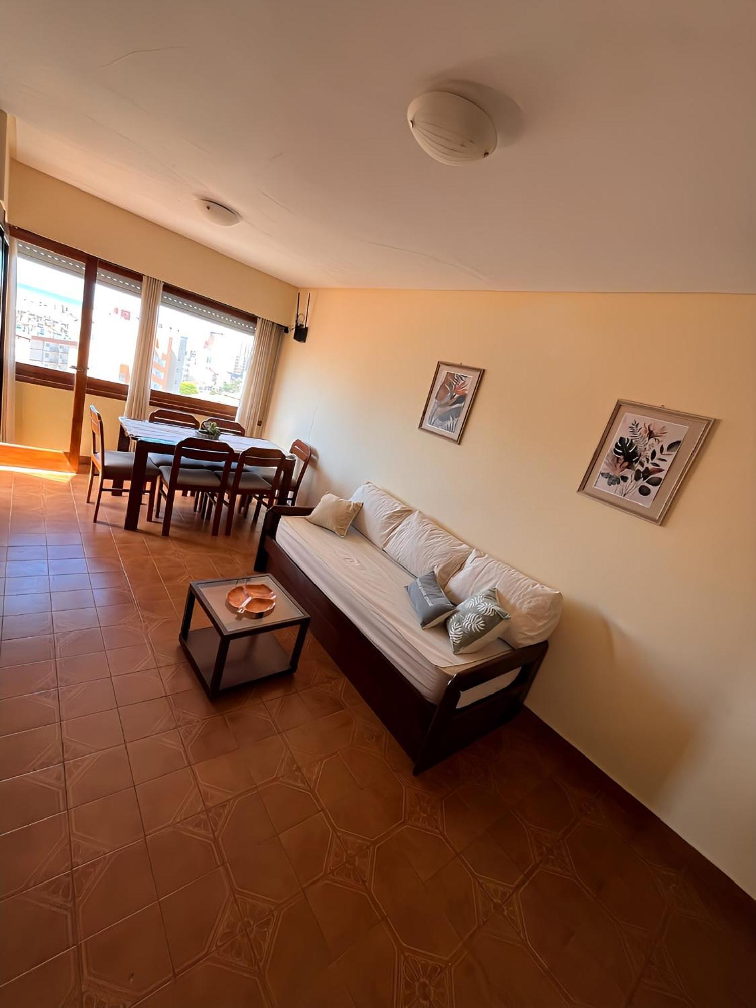 Apartment Edificio Romeo Iv Villa Gesell
