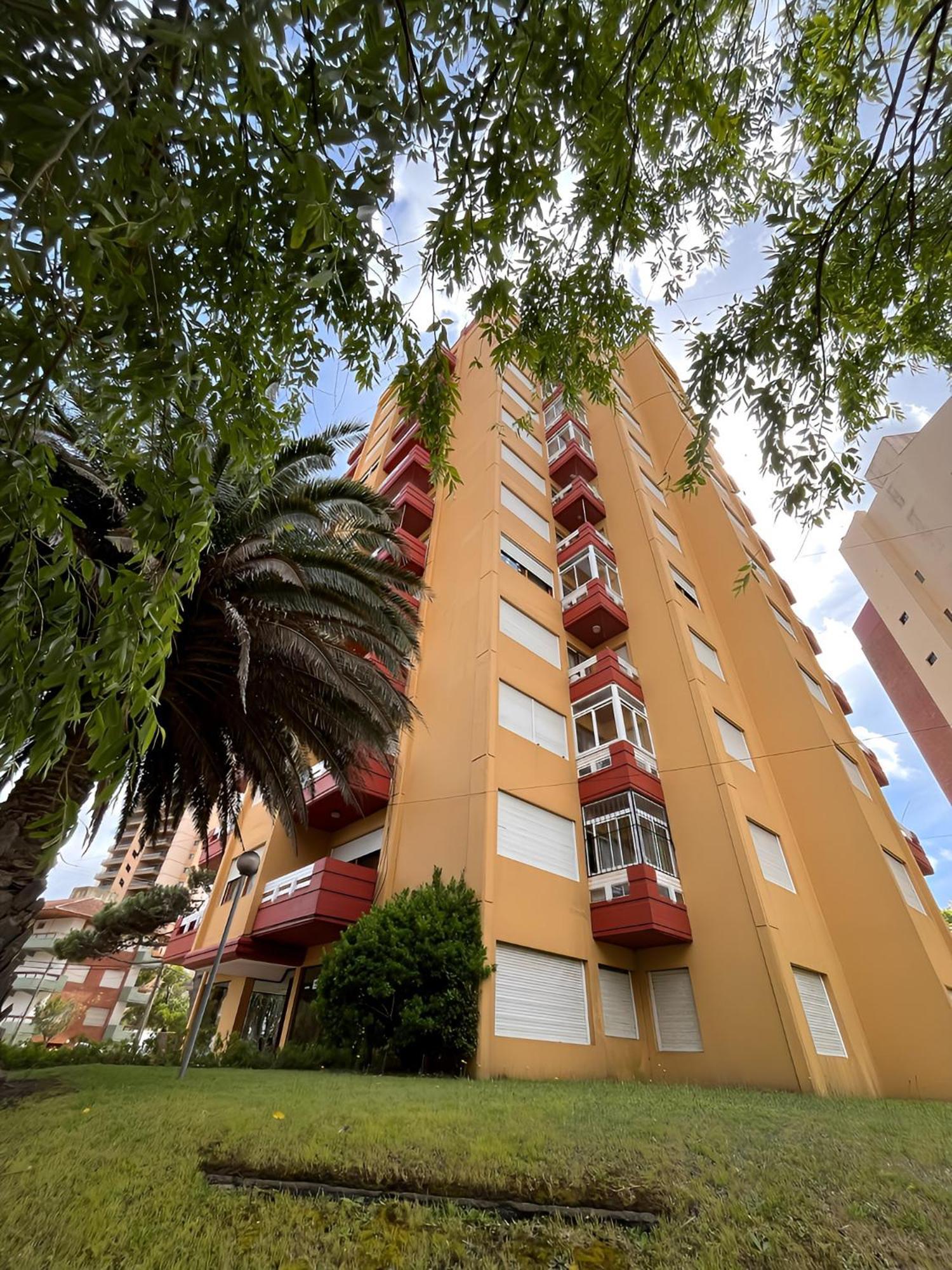 Edificio Romeo Iv *
