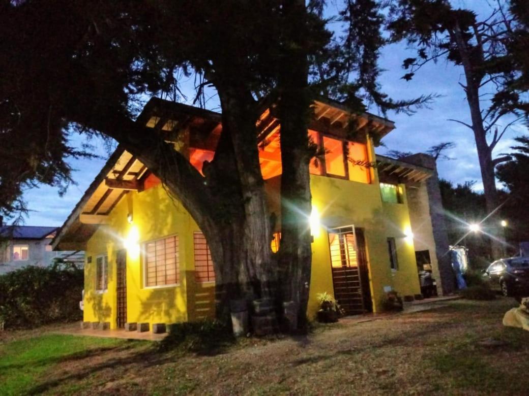 Casa Familias Muy Cerca Playa Y Av3 Villa Gesell