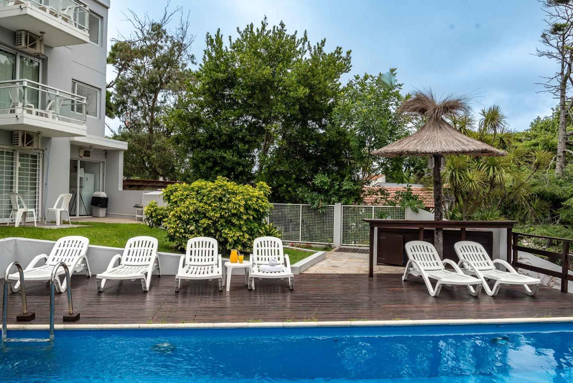 Vesubio I Hotel Villa Gesell