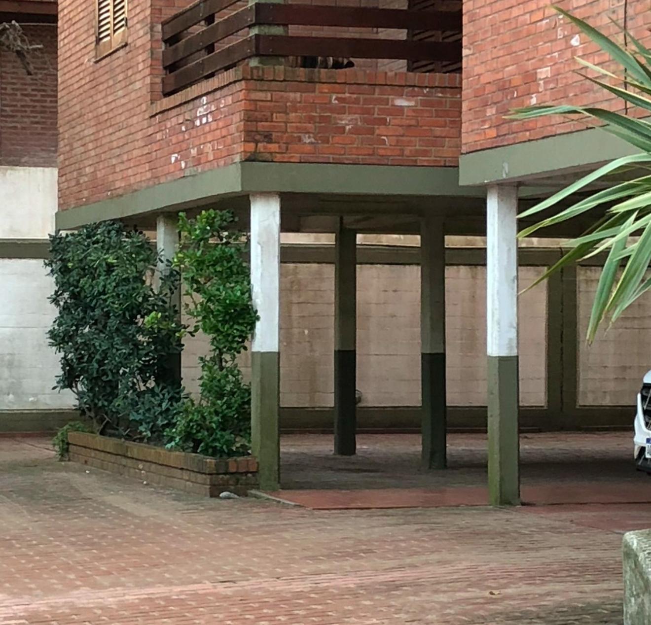 Apartamento Edificio Tres Pinos *